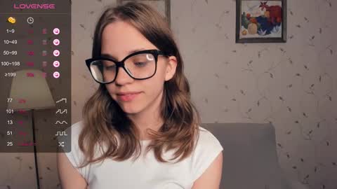 Snapshot of cutefluffy chatting on 09-10-25, 08:31 Melisa online show from 09-10-25, 08:31