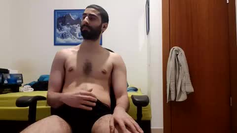 cuteguy52 online show from 04-06-26, 09:38