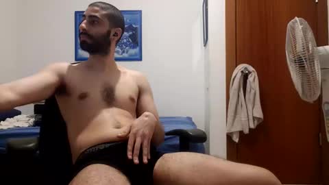 cuteguy52 online show from 04-29-26, 10:38