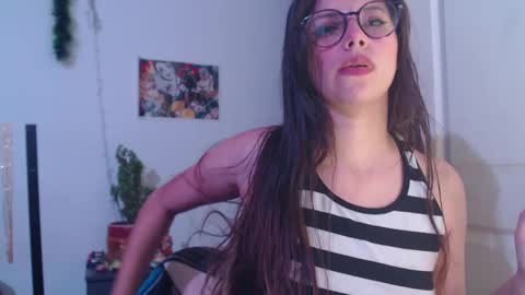 Snapshot of cutehaome chatting on 10-02-25, 10:06 haome online show from 10-02-25, 10:06