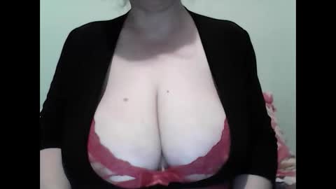 Jessy online show from 01-19-25, 09:33