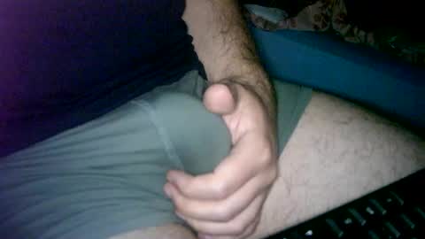 Snapshot of cuteman88 chatting on 06-12-26, 10:52 Cuteman online show from 06-12-26, 10:52