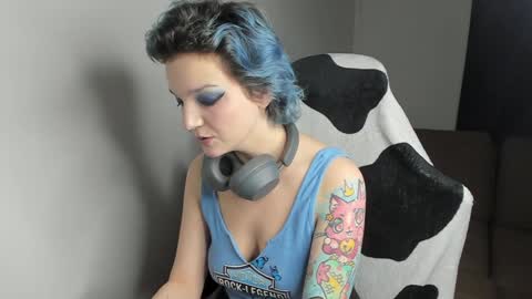 Alice online show from 12-11-24, 03:24