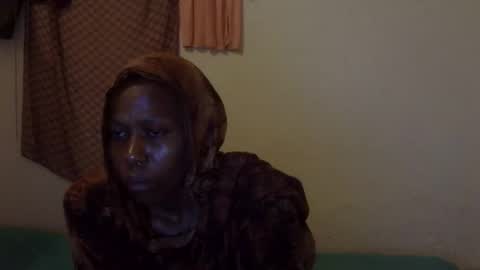 Snapshot of cutemir chatting on 10-22-25, 02:45 cutemir online show from 10-22-25, 02:45