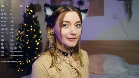 Snapshot of cutenass chatting on 01-10-26, 09:05 Mary online show from 01-10-26, 09:05