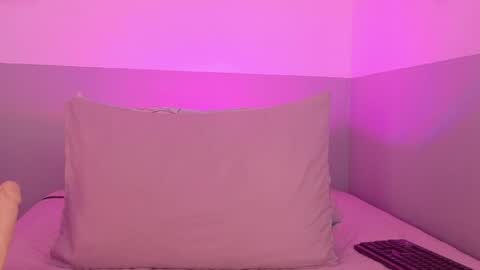 cutepetitee online show from 03-20-26, 08:57