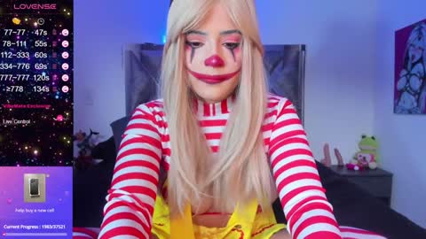 Snapshot of cutesarah_10 chatting on 12-01-24, 09:04 cutesarah_10 online show from 12-01-24, 09:04