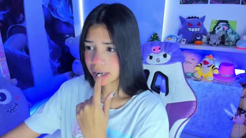 Snapshot of cutestephuwu chatting on 12-28-24, 02:32  - independent model online show from 12-28-24, 02:32