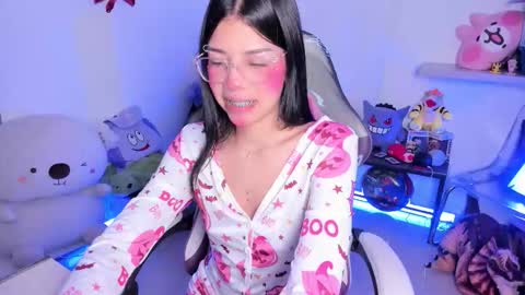 Snapshot of cutestephuwu chatting on 10-10-25, 11:59  - independent model online show from 10-10-25, 11:59