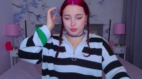 Snapshot of cutie__cutiee_ chatting on 11-15-25, 12:19 Nika online show from 11-15-25, 12:19