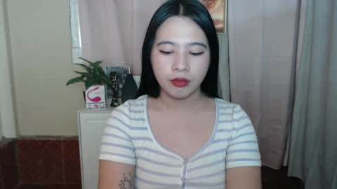 Snapshot of cutie_asianwoman chatting on 01-19-25, 03:32 cutie_asianwoman online show from 01-19-25, 03:32