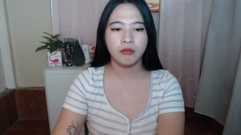 Snapshot of cutie_asianwoman chatting on 01-28-25, 07:10 cutie_asianwoman online show from 01-28-25, 07:10