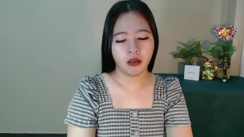 Snapshot of cutie_asianwoman chatting on 03-10-25, 11:27 cutie_asianwoman online show from 03-10-25, 11:27
