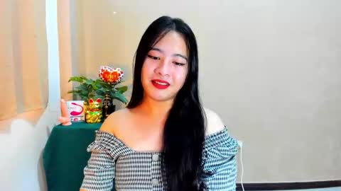 Snapshot of cutie_asianwoman chatting on 10-11-25, 06:34 cutie_asianwoman online show from 10-11-25, 06:34