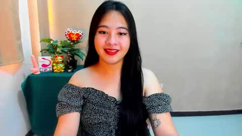 Snapshot of cutie_asianwoman chatting on 10-20-25, 07:42 cutie_asianwoman online show from 10-20-25, 07:42