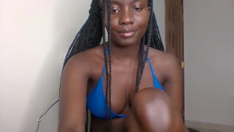 cutie_choco online show from 04-19-26, 06:54