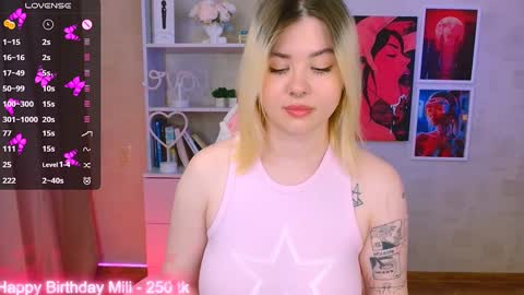 Snapshot of cutie_mili chatting on 01-24-25, 02:19 mili online show from 01-24-25, 02:19