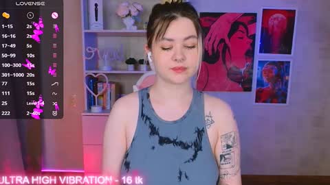 Snapshot of cutie_mili chatting on 02-05-25, 09:46 mili online show from 02-05-25, 09:46