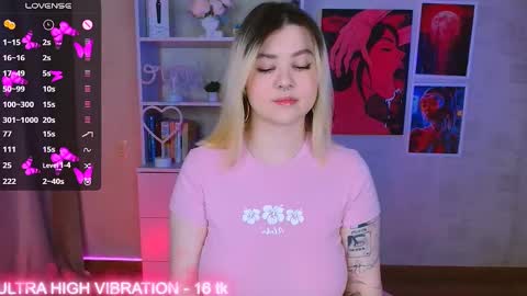 Snapshot of cutie_mili chatting on 02-09-25, 07:09 mili online show from 02-09-25, 07:09