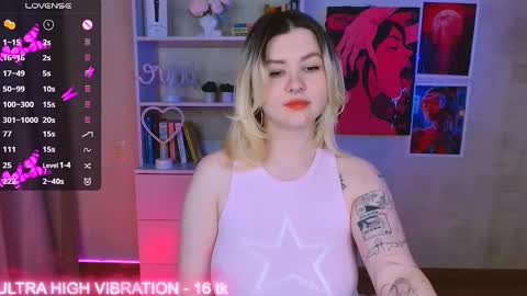 Snapshot of cutie_mili chatting on 03-03-25, 10:17 mili online show from 03-03-25, 10:17