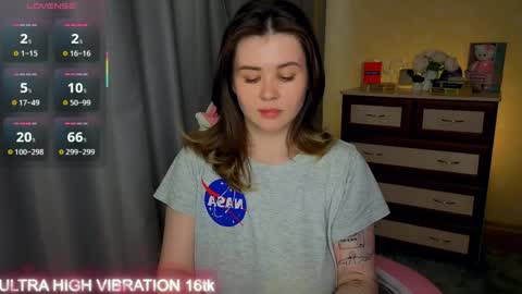 Snapshot of cutie_mili chatting on 05-23-26, 11:25 mili online show from 05-23-26, 11:25