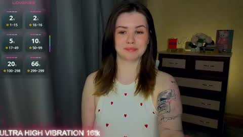 Snapshot of cutie_mili chatting on 06-09-26, 11:33 mili online show from 06-09-26, 11:33
