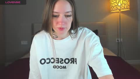 Snapshot of cutie_naughty_girl chatting on 11-14-25, 08:57 Kate online show from 11-14-25, 08:57