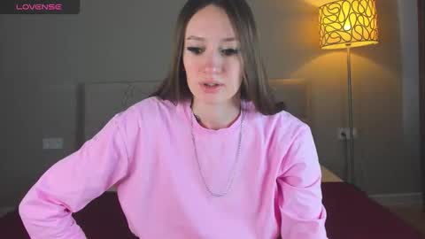 Snapshot of cutie_naughty_girl chatting on 11-15-25, 09:06 Kate online show from 11-15-25, 09:06