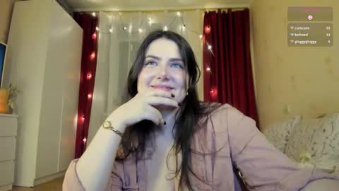 Pearl online show from 10-31-25, 03:13