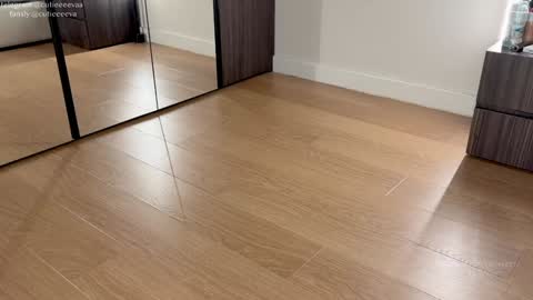 E online show from 03-18-26, 01:58