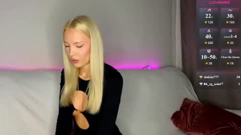 cutiefull_lion online show from 06-10-26, 05:28