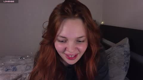 Snapshot of cutieotter chatting on 11-18-25, 11:15 Ann online show from 11-18-25, 11:15