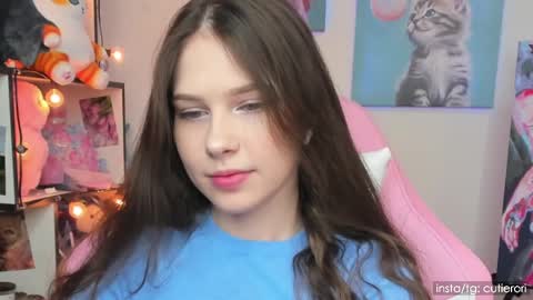 Snapshot of cutierori chatting on 12-13-24, 03:05 Rori Instagram cutierori online show from 12-13-24, 03:05