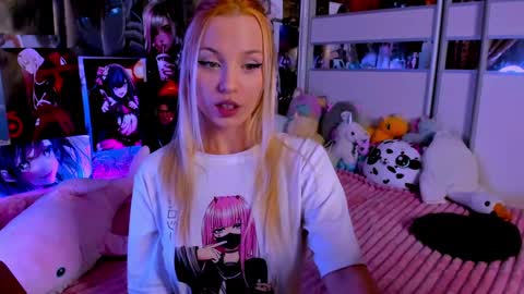 Snapshot of cuttie_ponyy chatting on 12-05-24, 09:39 Nora online show from 12-05-24, 09:39