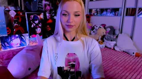 Snapshot of cuttie_ponyy chatting on 02-13-25, 09:27 Nora online show from 02-13-25, 09:27