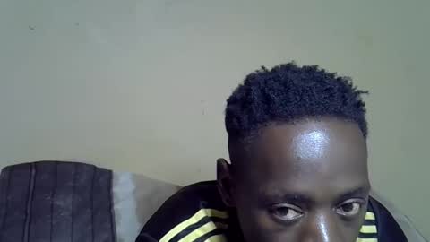 Snapshot of cutuncutshow chatting on 05-24-26, 02:33 cutuncutshow online show from 05-24-26, 02:33