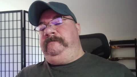Snapshot of cwbyga chatting on 12-16-25, 12:26 Bubba Bull online show from 12-16-25, 12:26