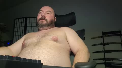 Snapshot of cwbyga chatting on 02-09-26, 05:33 Bubba Bull online show from 02-09-26, 05:33