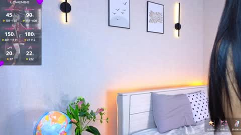 Snapshot of cweneharwick chatting on 01-16-25, 09:08 Welcome in my room My name is Mila did you miss me lets play - check menu to have fun online show from 01-16-25, 09:08