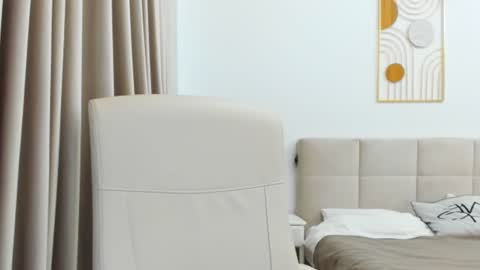 Snapshot of cyber_geisha chatting on 12-13-24, 08:58 Eva online show from 12-13-24, 08:58