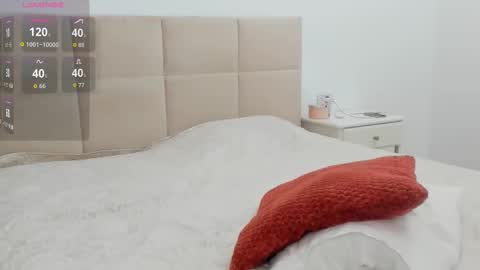 Snapshot of cyber_geisha chatting on 10-26-25, 08:31 Eva online show from 10-26-25, 08:31