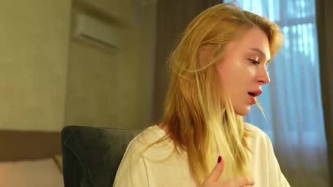 EMILY online show from 10-01-25, 02:56