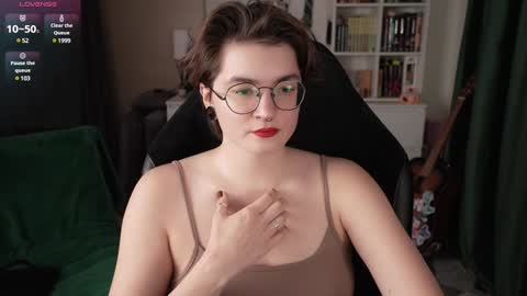 Snapshot of cybersamuraii chatting on 12-06-24, 07:23 Helen Blossom online show from 12-06-24, 07:23