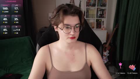 Snapshot of cybersamuraii chatting on 12-10-24, 07:43 Helen Blossom online show from 12-10-24, 07:43