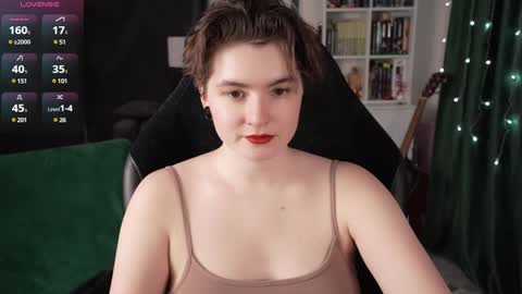 Snapshot of cybersamuraii chatting on 02-08-25, 08:32 Helen Blossom online show from 02-08-25, 08:32