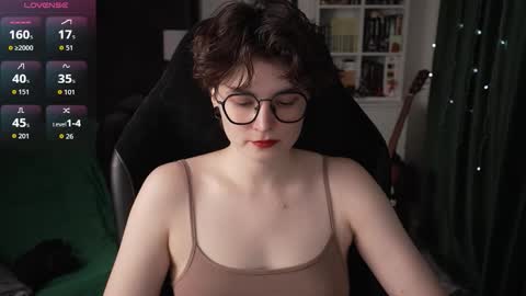 Snapshot of cybersamuraii chatting on 10-01-25, 08:26 Helen Blossom online show from 10-01-25, 08:26