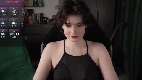 Snapshot of cybersamuraii chatting on 12-20-25, 02:24 Helen Blossom online show from 12-20-25, 02:24