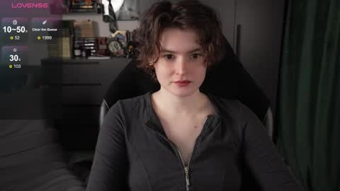 Snapshot of cybersamuraii chatting on 04-01-26, 01:23 Helen Blossom online show from 04-01-26, 01:23