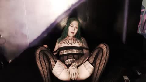 Snapshot of cybertrouble_ chatting on 03-06-25, 11:09 Nikki online show from 03-06-25, 11:09