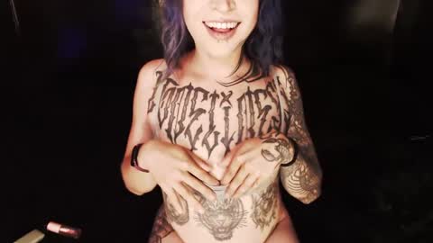 Snapshot of cybertrouble_ chatting on 09-11-25, 12:55 Nikki online show from 09-11-25, 12:55